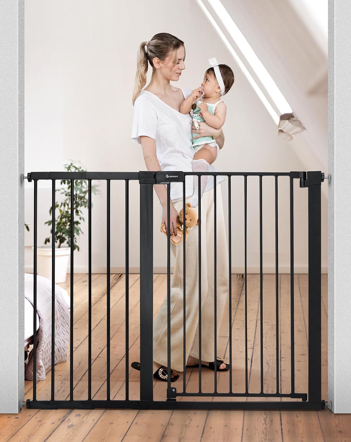 Baby Gate Extra Wide - COMOMY Barrera de Seguridad para Bebés